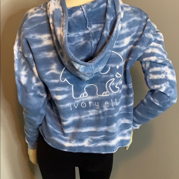 ivory ella Tops Bloggers Fav Cropped Ivory Ella Hoodie Nwt Poshmark